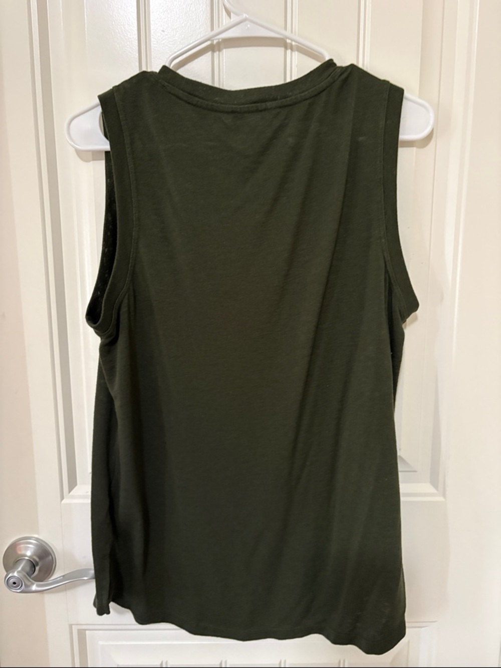 Athleta Women's Olive Green Sleeveless Tank - Picture 8 of 10